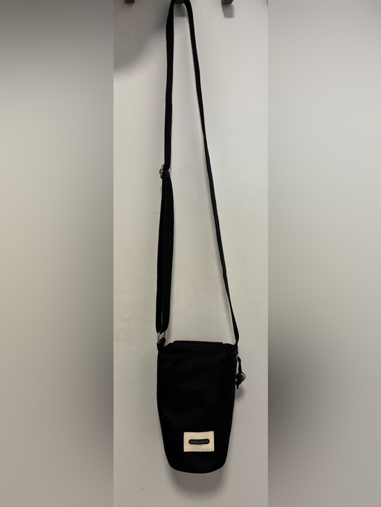 Handbags - Black Crossbody Strap Bag